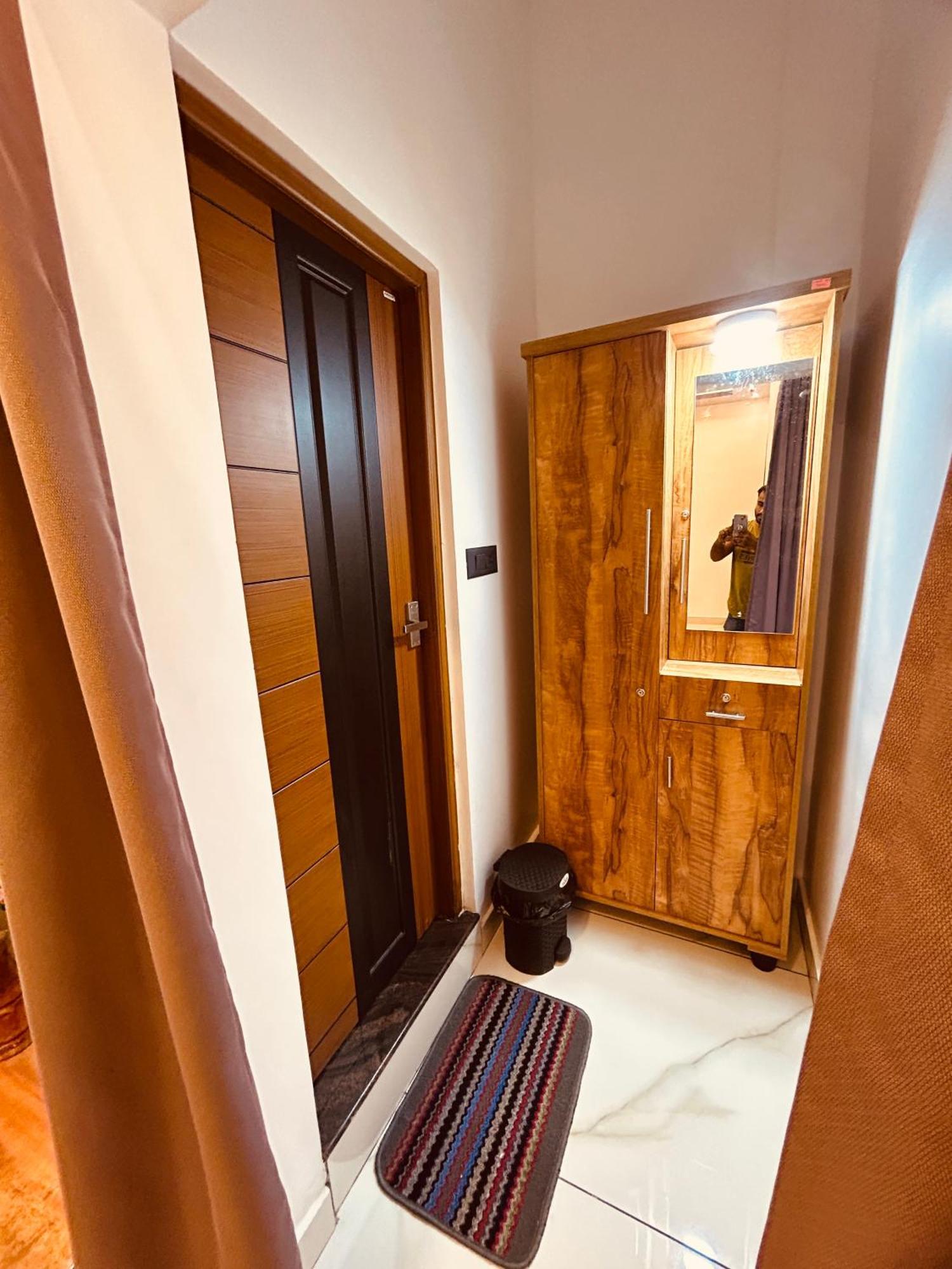 Grand Periyar Apartment Thekkady Exterior photo